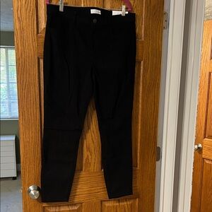 LOFT Women's Classic Black Skinny Jeans